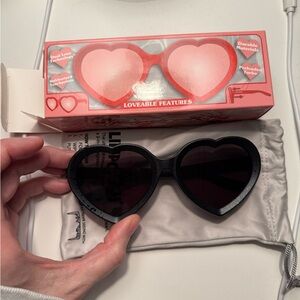 Pit Viper Blacking Out admirer Heart Sunglasses in Smoke